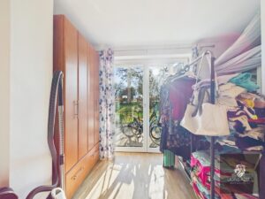 Blick vom Schlafzimmer ins Grüne