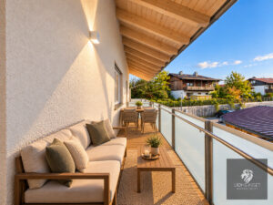 Balkon *KI-bearbeitet*