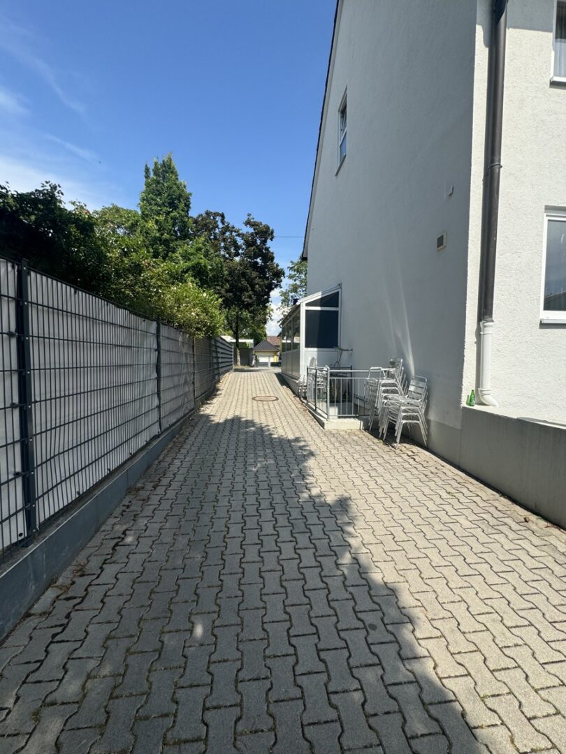 Einfahrt Parkplatz