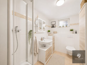 Badezimmer 2 „KI-bearbeitet“