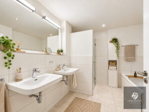 Badezimmer „KI-bearbeitet“