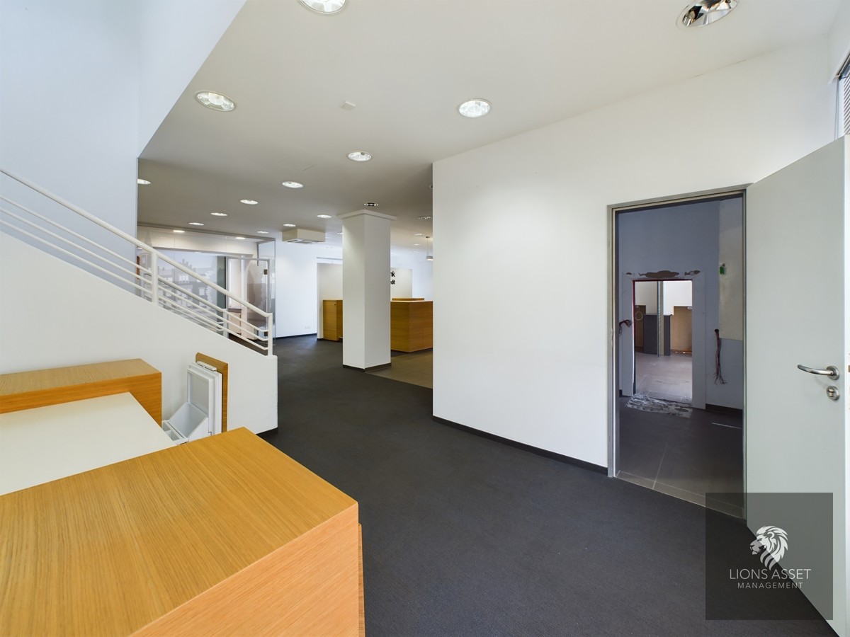 Bürogebäude